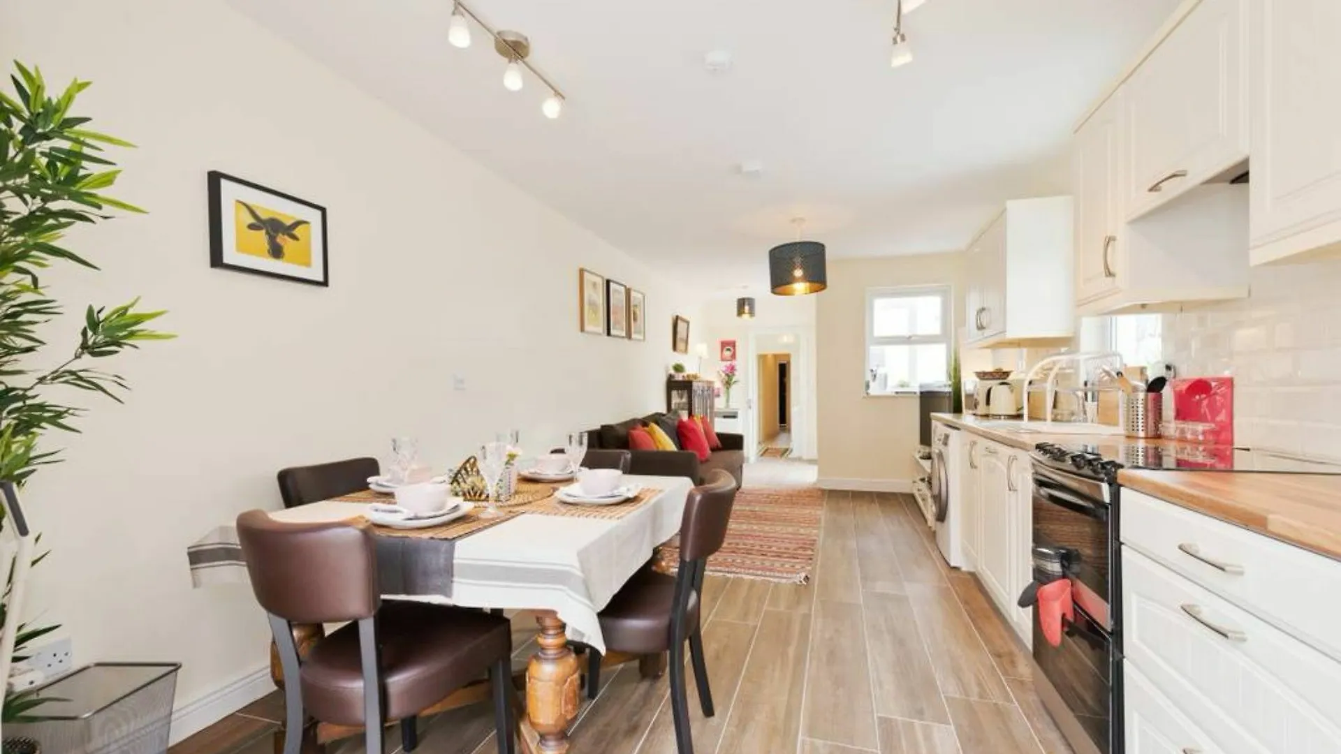 2 Bedroom Riverside Apartment Sleeps 5 Dublin