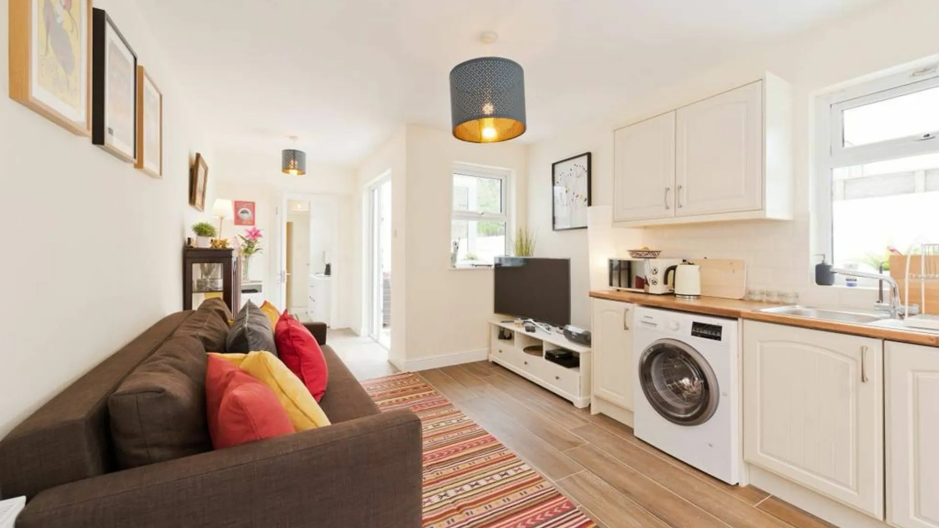 2 Bedroom Riverside Apartment Sleeps 5 Dublin