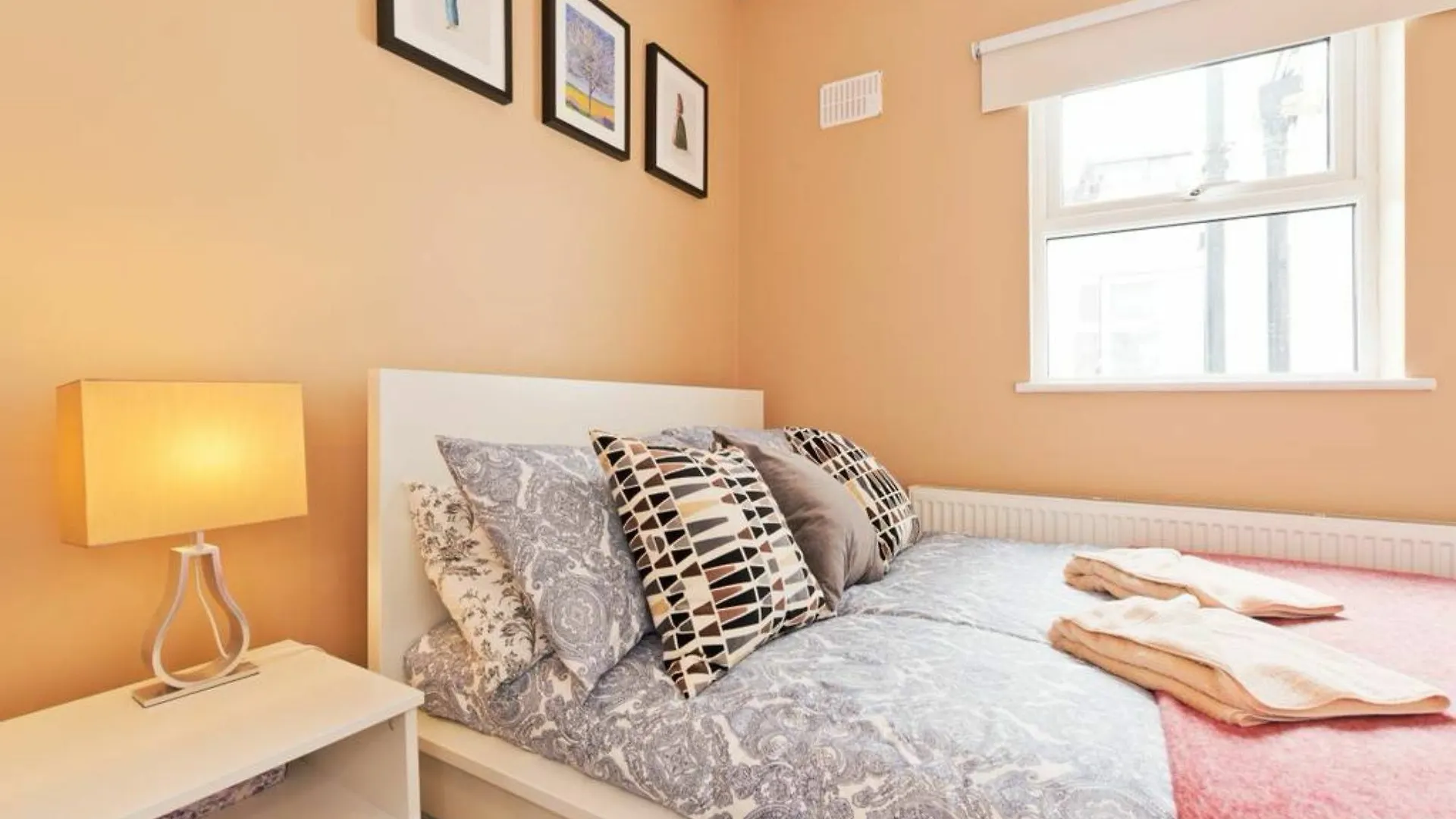 2 Bedroom Riverside Apartment Sleeps 5 Dublin Irland